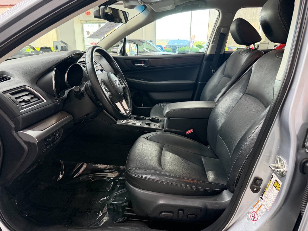 Used 2017 Subaru Outback 2.5i Limited AWD/4WD image 11