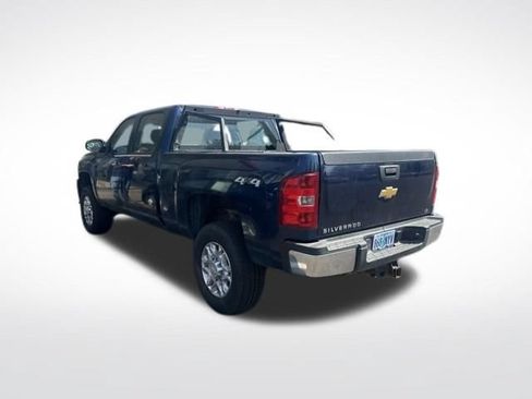 Used 2013 Chevrolet Silverado 2500 W/T AWD/4WD image 4
