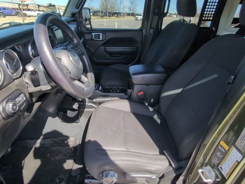 Used 2022 Jeep Wrangler Unlimited Sport image 12