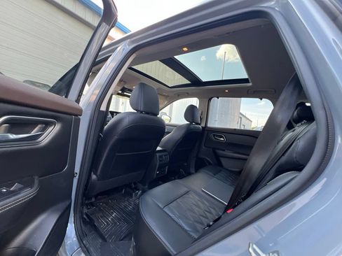 Used 2022 Nissan Rogue Platinum w/ Head-Up Display Package AWD/4WD image 25