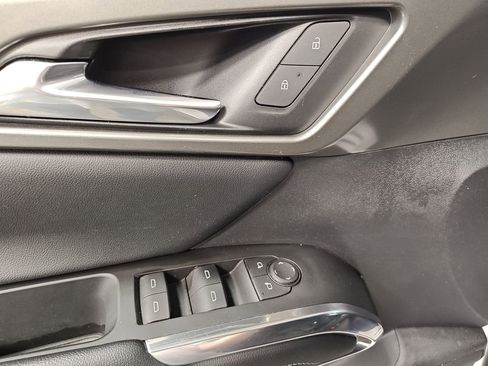 Used 2024 Chevrolet Traverse LS image 17