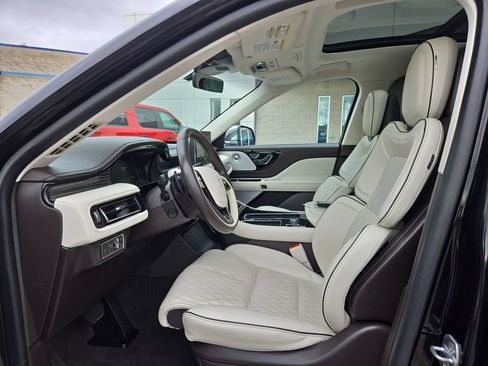 Used 2022 Lincoln Aviator Black Label w/ Dynamic Handling Package AWD/4WD image 17