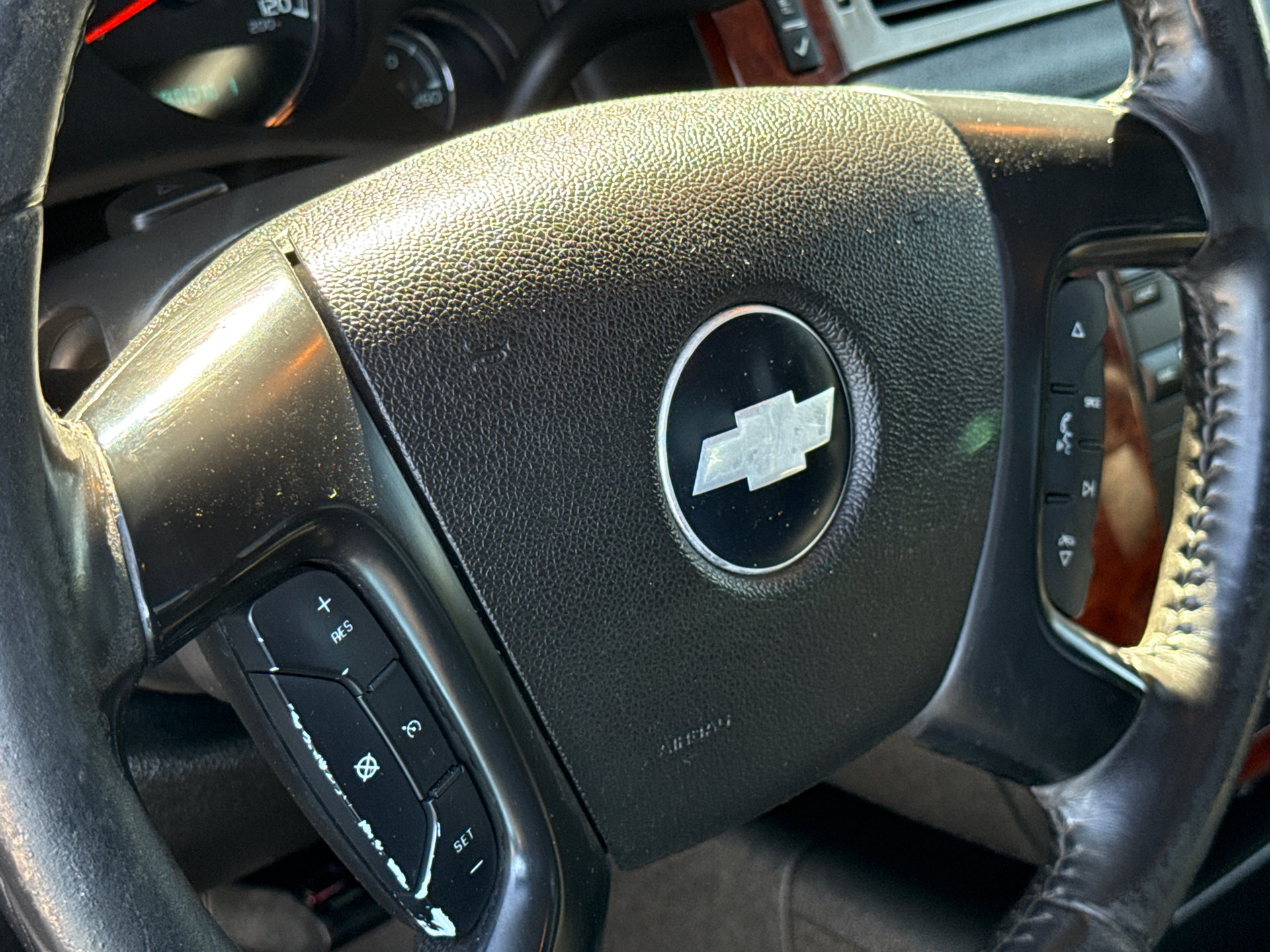 Used 2009 Chevrolet Silverado 3500 LTZ w/ LTZ Plus Package AWD/4WD image 30