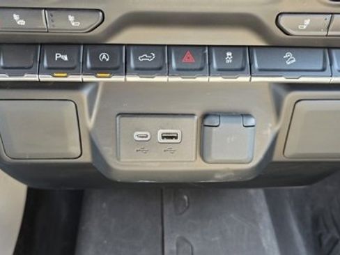 Used 2022 Chevrolet Silverado 1500 RST image 23