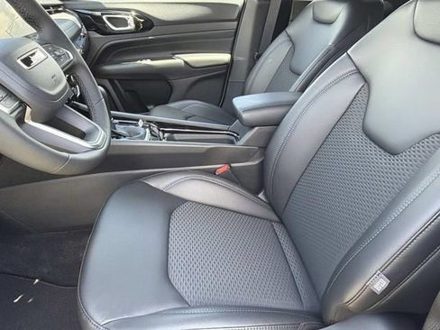 New 2026 Jeep Compass Latitude AWD/4WD image 23