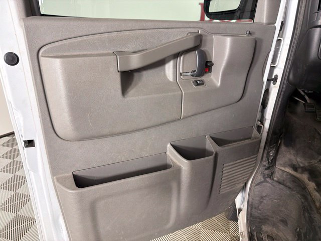 Used 2020 GMC Savana 2500 w/ Driver Convenience Package RWD image 19