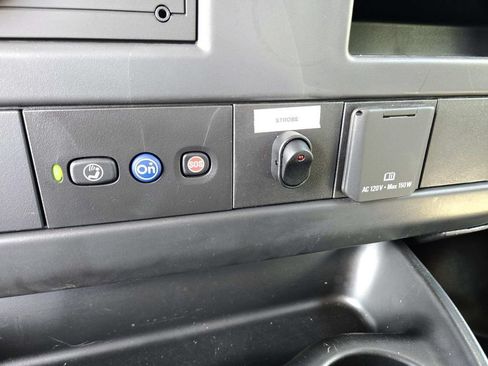 New 2025 GMC Savana 3500 w/ Power Convenience Package RWD image 28