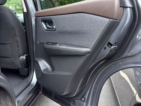 Certified 2023 Nissan Rogue SV AWD/4WD image 27
