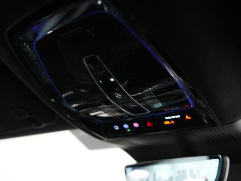 Used 2026 Cadillac Vistiq Platinum w/ LPO, Floor Liner Package AWD/4WD image 30