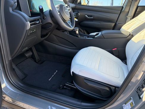 New 2026 Hyundai Santa Cruz SE FWD image 9