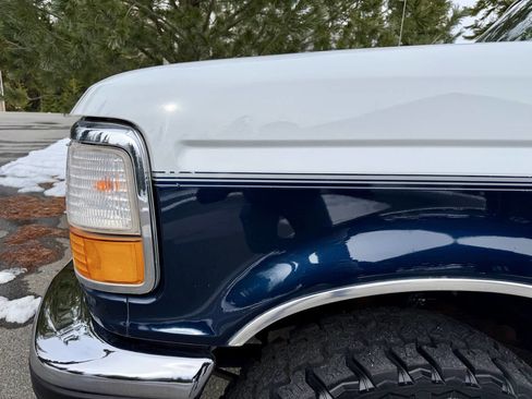 Used 1993 Ford F250 XLT 2dr 4WD Extended Cab LB HD image 57