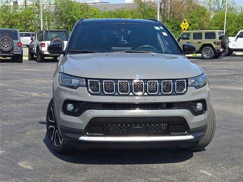 Certified 2023 Jeep Compass Limited AWD/4WD image 4