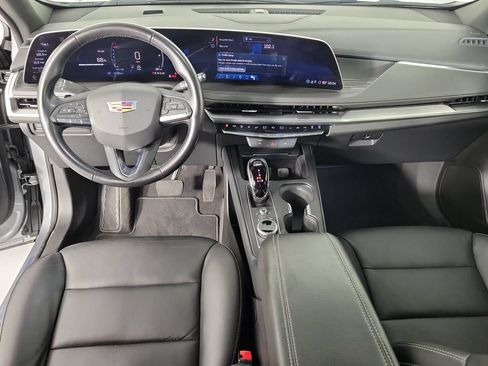 Used 2025 Cadillac XT4 Premium Luxury FWD image 14