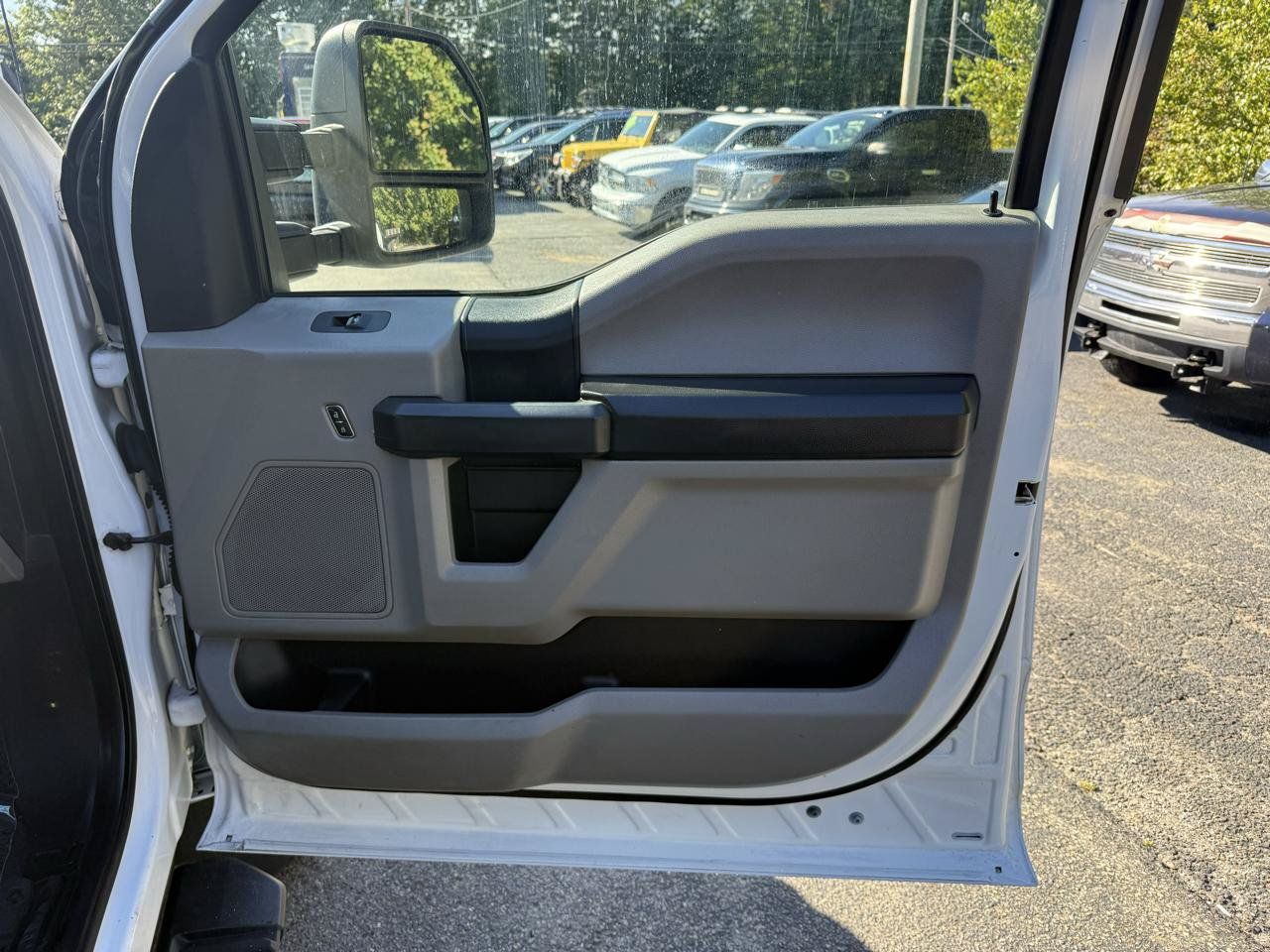 Used 2017 Ford F450 XL w/ Power Equipment Group AWD/4WD image 31
