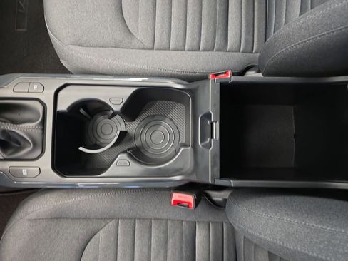 Certified 2025 Kia K4 EX image 33