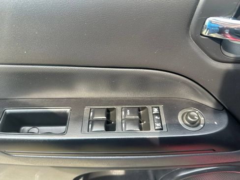 Used 2016 Jeep Patriot High Altitude AWD/4WD image 19
