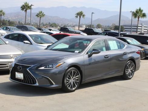 Certified 2023 Lexus ES 350 w/ Premium Package FWD image 3