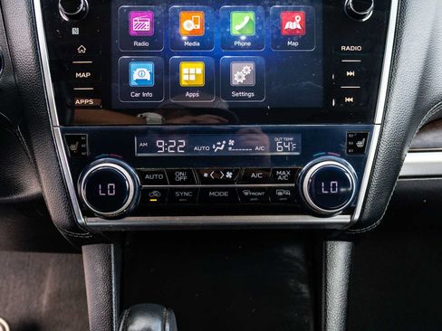 Used 2018 Subaru Outback 2.5i Limited AWD/4WD image 32