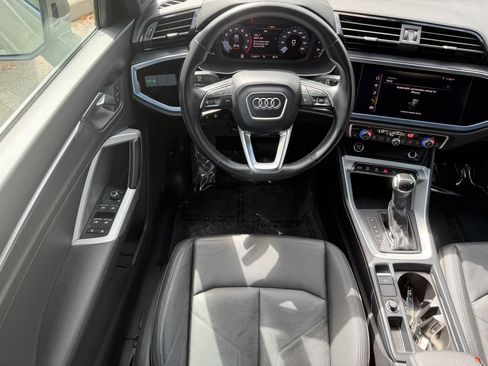 Used 2021 Audi Q3 2.0T Premium AWD/4WD image 17