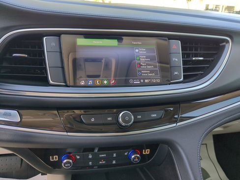 Certified 2023 Buick Enclave Essence image 22