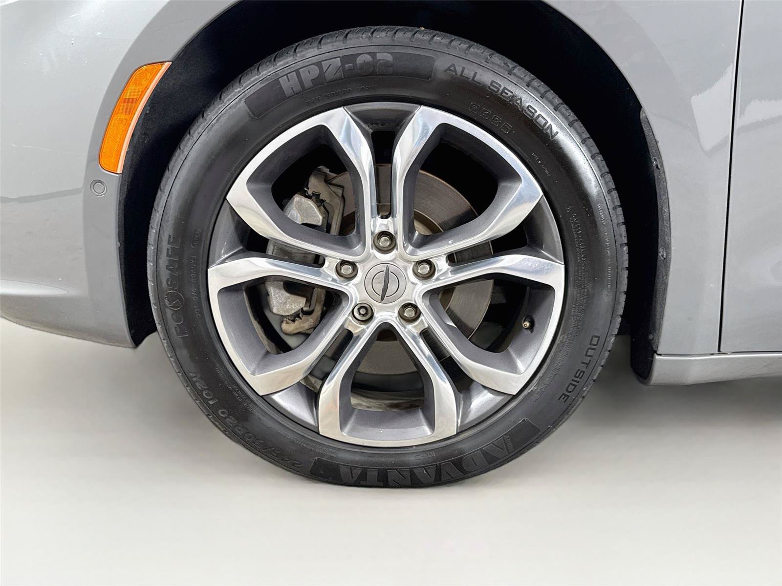 Used 2022 Chrysler Pacifica Pinnacle AWD/4WD image 8