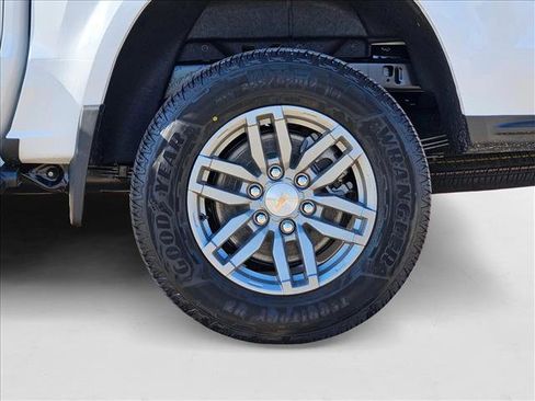 New 2026 Chevrolet Colorado LT w/ LT Convenience Package AWD/4WD image 10