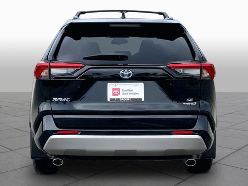 Used 2024 Toyota RAV4 SE AWD/4WD image 5