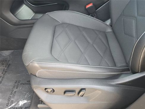 Used 2026 Volkswagen Atlas SE FWD image 17