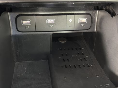 Certified 2023 Kia Sorento EX w/ Panoramic Sunroof Package FWD image 25