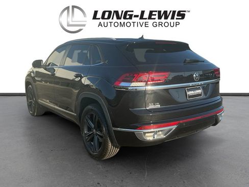 Used 2021 Volkswagen Atlas Cross Sport SE FWD image 4