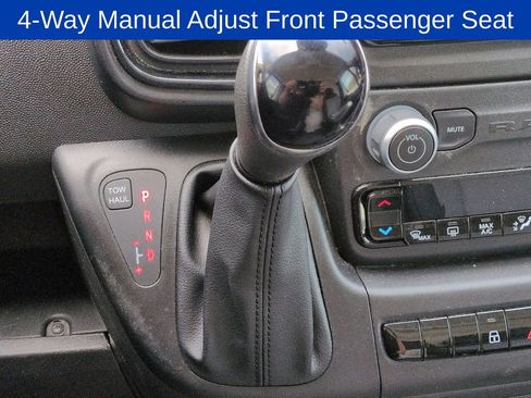 Used 2025 RAM ProMaster 2500 w/ Convenience Group FWD image 18