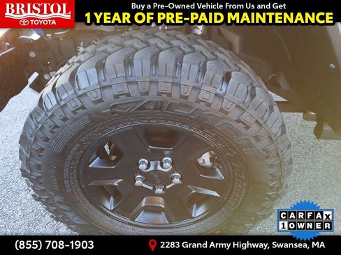 Used 2023 Jeep Gladiator Mojave w/ Cold Weather Group image 15