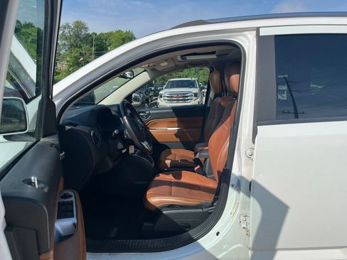 Used 2014 Jeep Compass Limited w/ Sun/Sound Group AWD/4WD image 16
