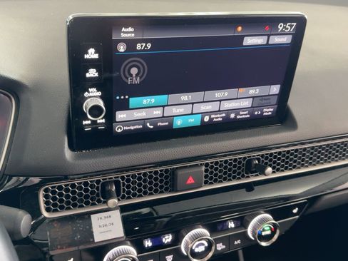 Used 2023 Honda Civic Touring image 23