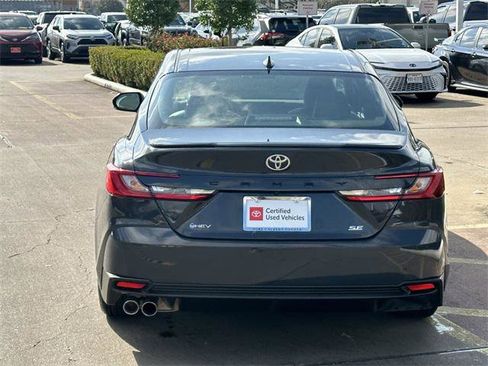 Certified 2025 Toyota Camry SE image 6