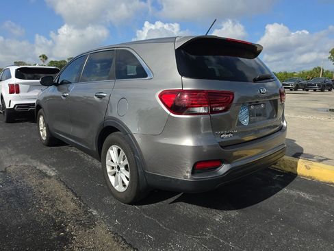 Used 2019 Kia Sorento FWD image 7