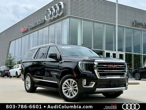 Used 2024 GMC Yukon SLT w/ SLT Premium Package AWD/4WD image 1