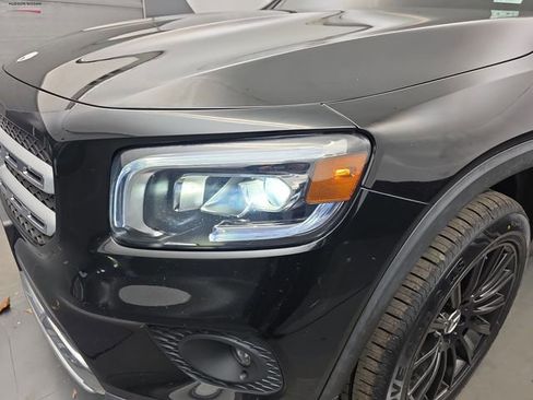 Used 2023 Mercedes-Benz GLB 250 4MATIC image 14