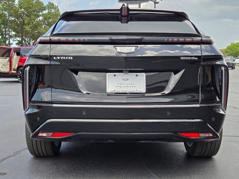 Used 2024 Cadillac Lyriq Luxury AWD/4WD image 4