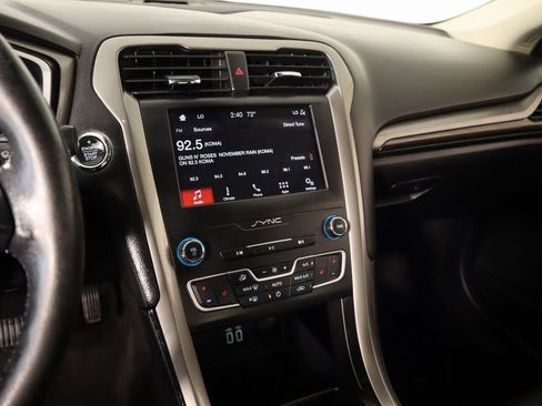 Used 2019 Ford Fusion SEL image 5