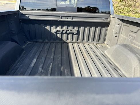 Used 2023 GMC Sierra 1500 AT4 w/ Technology Package image 6