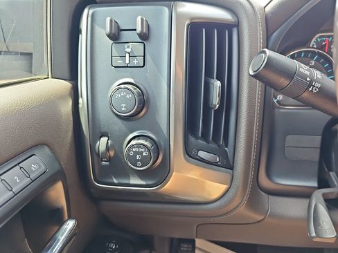Used 2018 Chevrolet Silverado 2500 LTZ w/ Duramax Plus Package AWD/4WD image 35