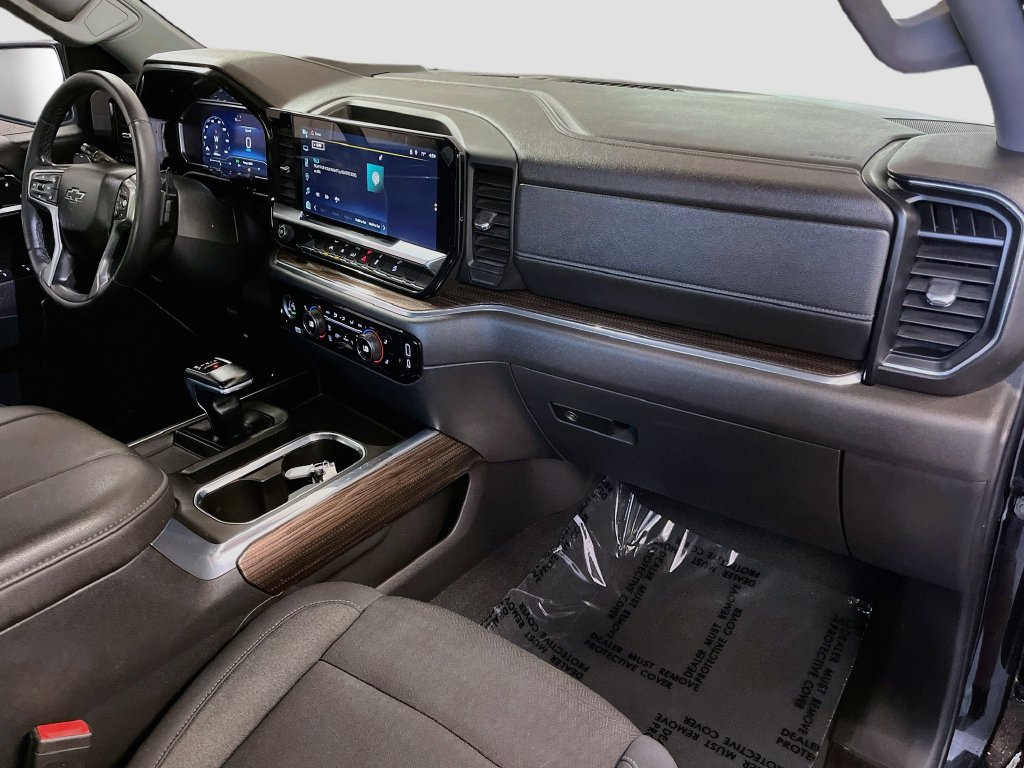 Used 2023 Chevrolet Silverado 1500 LT Trail Boss w/ LPO, Dark Essentials Package AWD/4WD image 29
