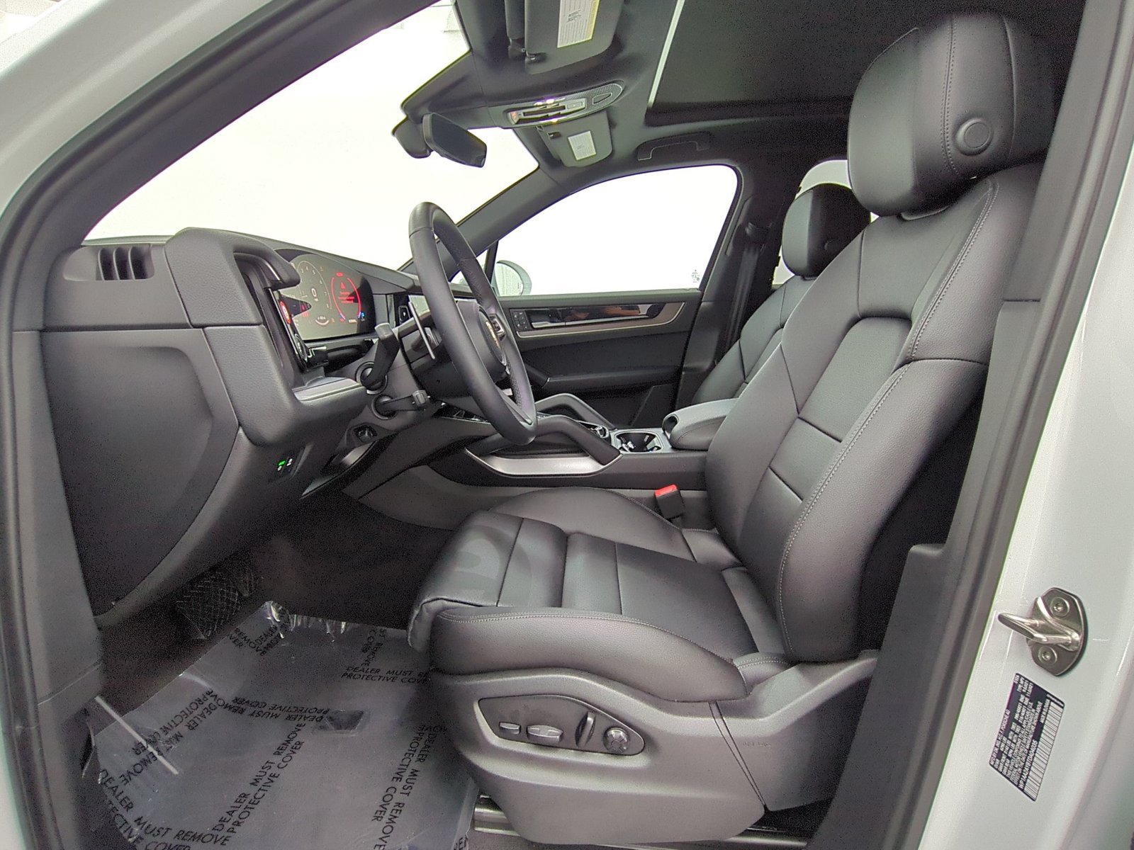 Used 2026 Porsche Cayenne AWD/4WD image 5