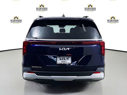 New 2026 Kia Carnival EX image 6