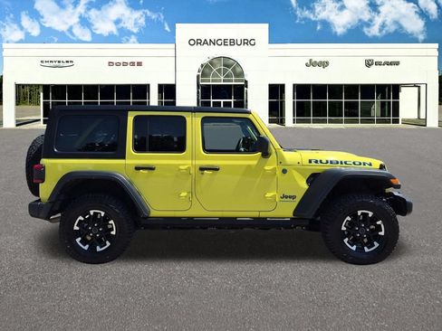 Used 2024 Jeep Wrangler Unlimited Rubicon 4xe AWD/4WD image 10
