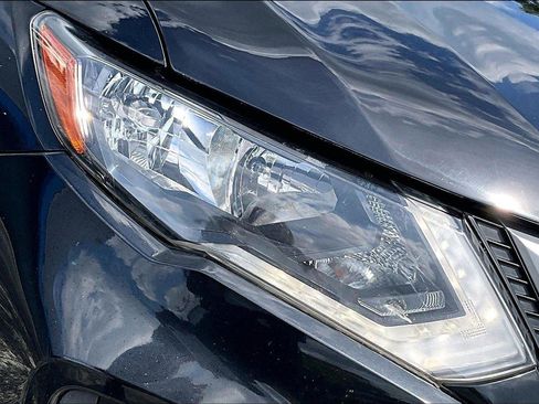 Used 2017 Nissan Rogue S AWD/4WD image 33