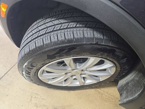 Used 2023 Cadillac XT4 Luxury image 19