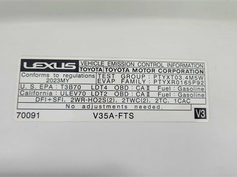 Used 2023 Lexus LX 600 4WD w/ Luxury Package image 65