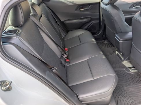 Used 2025 Toyota Prius XLE image 5